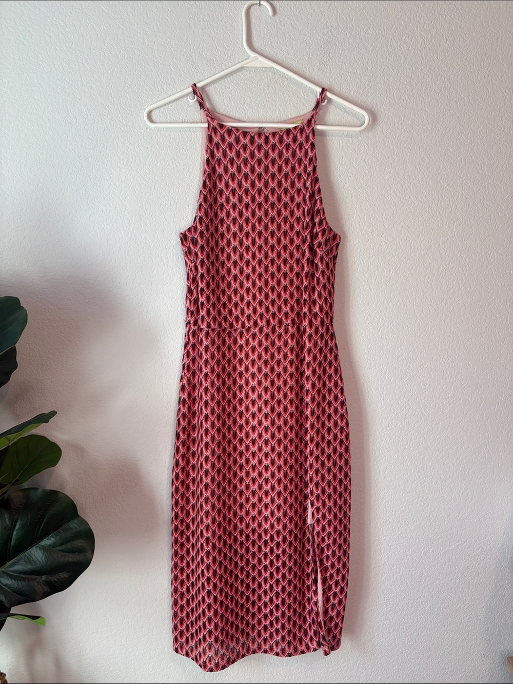 Knitted Halter-Neck Pink Patterned Midi Dress Medium